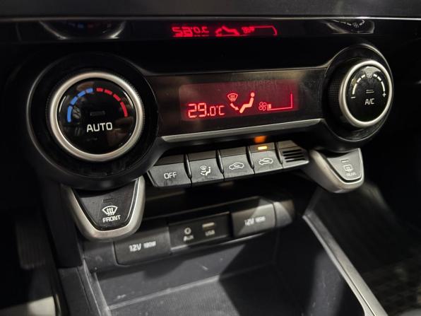 Kia Rio IV с пробегом 2018 года, цена 1 620 000 рублей, 97209 км, хэтчбек, Автокод Объявления