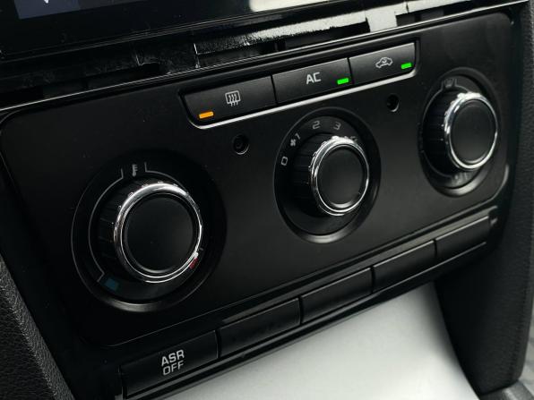 Skoda Octavia II (A5) Рестайлинг с пробегом 2011 года, цена 585 000 рублей, 265655 км, лифтбек, Автокод Объявления