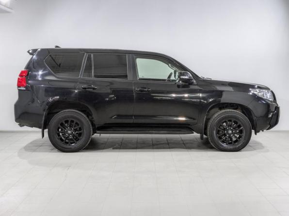 Toyota Land Cruiser Prado 150 Series Рестайлинг 2 с пробегом 2019 года, цена 4 840 000 рублей, 97944 км, внедорожник, Автокод Объявления