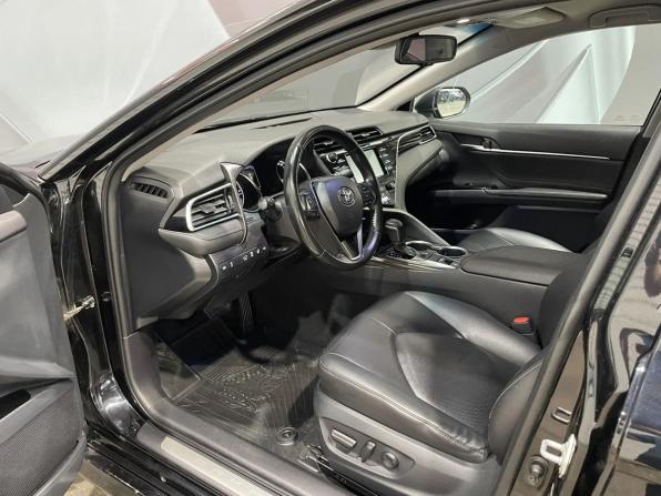 Toyota Camry VIII (XV70) с пробегом 2021 года, цена 2 820 000 рублей, 111772 км, седан, Автокод Объявления