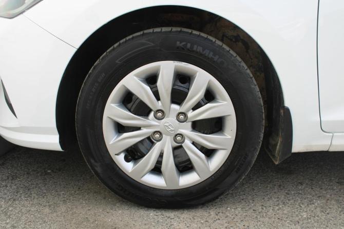 Hyundai Solaris II Рестайлинг с пробегом 2020 года, цена 1 300 000 рублей, 124000 км, седан, Автокод Объявления