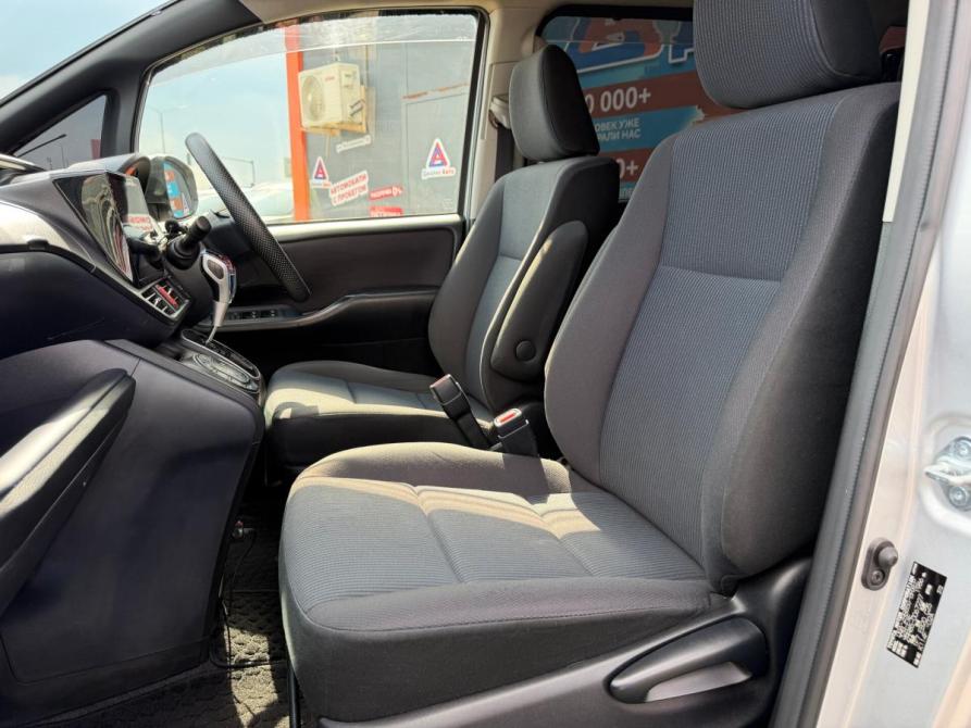 Toyota Voxy III (R80) Набережные Челны  - изображение 17