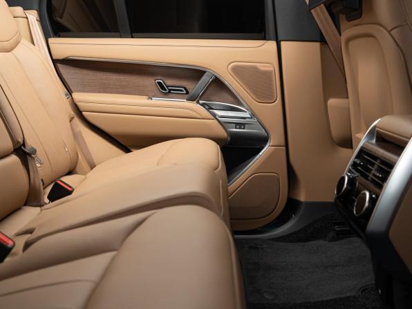 Land Rover Range Rover V с пробегом 2026 года, цена 21 490 000 рублей, 214 км, внедорожник, Автокод Объявления