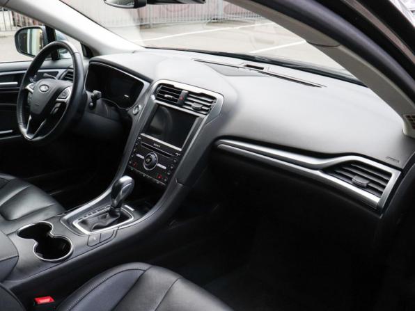 Ford Mondeo V с пробегом 2018 года, цена 1 949 000 рублей, 64680 км, седан, Автокод Объявления