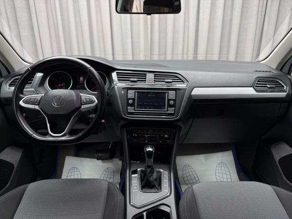 Volkswagen Tiguan II Рестайлинг с пробегом 2021 года, цена 2 349 000 рублей, 49622 км, внедорожник, Автокод Объявления