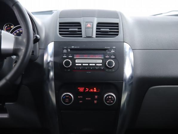 Suzuki SX4 I (Classic) Рестайлинг с пробегом 2010 года, цена 790 000 рублей, 259000 км, хэтчбек, Автокод Объявления