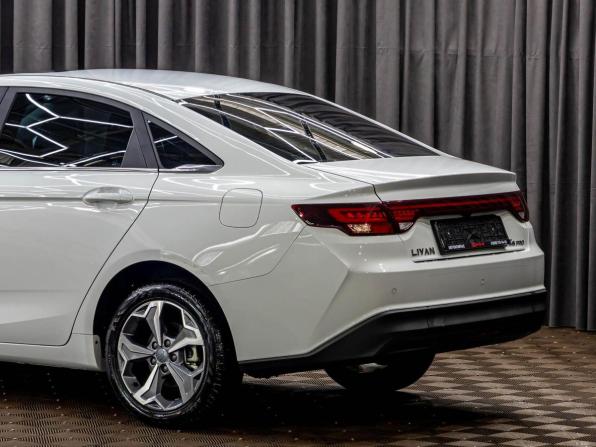 Livan S6 Pro с пробегом 2026 года, цена 1 695 000 рублей, 2354 км, седан, Автокод Объявления