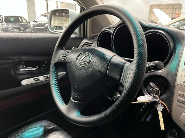 Lexus RX II Рестайлинг с пробегом 2006 года, цена 1 095 000 рублей, 214324 км, внедорожник, Автокод Объявления