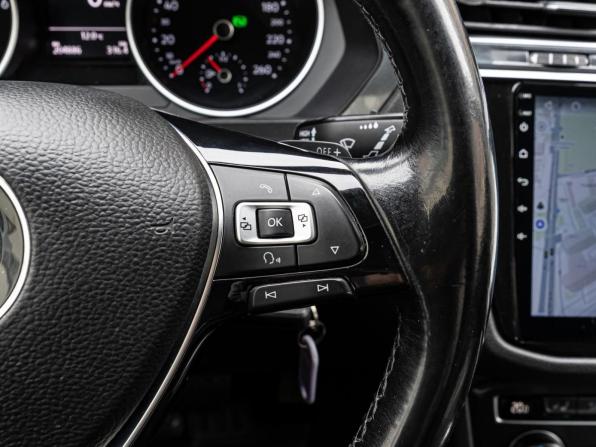 Volkswagen Tiguan II с пробегом 2018 года, цена 1 929 000 рублей, 204886 км, внедорожник, Автокод Объявления