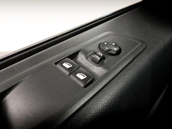 Peugeot Traveller I с пробегом 2019 года, цена 3 150 000 рублей, 42225 км, минивэн, Автокод Объявления