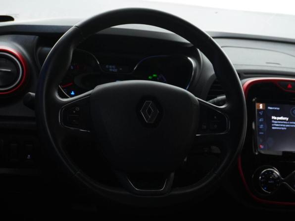 Renault Kaptur I с пробегом 2018 года, цена 1 370 000 рублей, 101645 км, внедорожник, Автокод Объявления