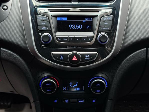 Hyundai Solaris I Рестайлинг с пробегом 2016 года, цена 1 329 000 рублей, 76569 км, седан, Автокод Объявления