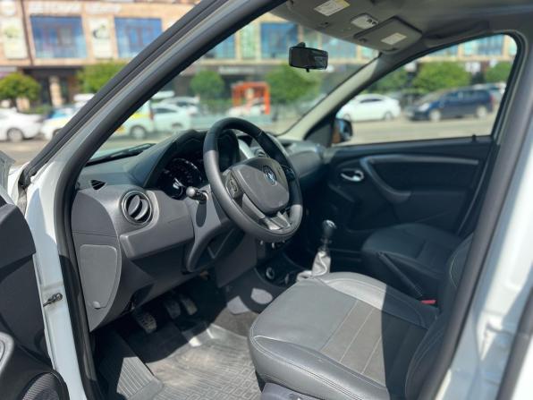 Renault Duster I Рестайлинг с пробегом 2016 года, цена 1 300 000 рублей, 127014 км, внедорожник, Автокод Объявления