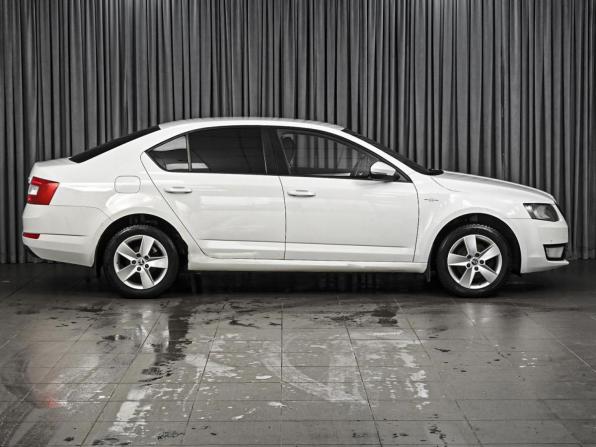Skoda Octavia III (A7) с пробегом 2016 года, цена 1 220 000 рублей, 262642 км, лифтбек, Автокод Объявления