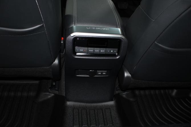 Toyota Land Cruiser Prado 250 Series с пробегом 2024 года, цена 8 400 000 рублей, 783 км, внедорожник, Автокод Объявления