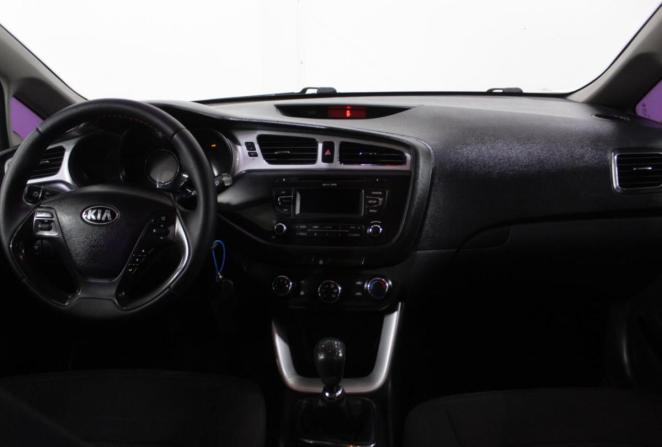 Kia Ceed II с пробегом 2013 года, цена 900 000 рублей, 178940 км, хэтчбек, Автокод Объявления