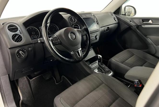 Volkswagen Tiguan I Рестайлинг с пробегом 2011 года, цена 1 170 000 рублей, 220800 км, внедорожник, Автокод Объявления