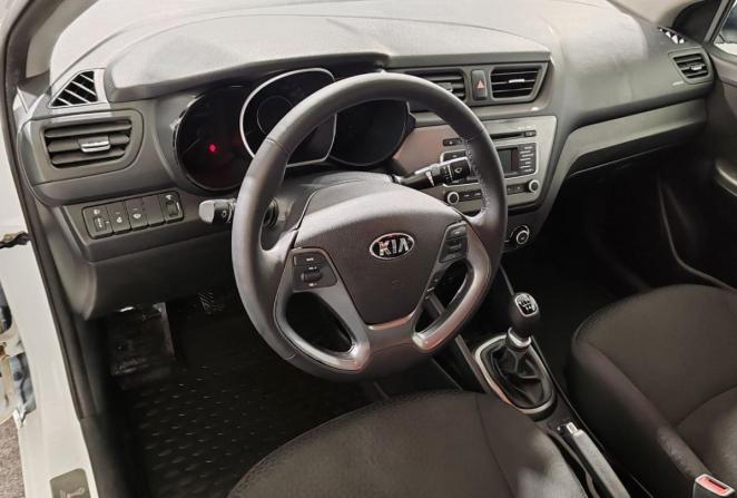 Kia Rio III Рестайлинг с пробегом 2017 года, цена 1 000 000 рублей, 156739 км, седан, Автокод Объявления