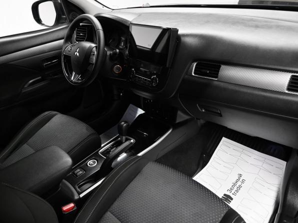 Mitsubishi Outlander III Рестайлинг 2 с пробегом 2017 года, цена 1 845 000 рублей, 156996 км, внедорожник, Автокод Объявления