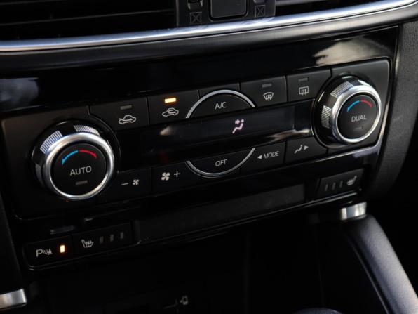 Mazda CX-5 I Рестайлинг с пробегом 2016 года, цена 1 799 000 рублей, 220330 км, внедорожник, Автокод Объявления