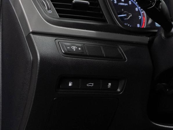 Hyundai Sonata VII (LF) Рестайлинг с пробегом 2018 года, цена 1 749 000 рублей, 147296 км, седан, Автокод Объявления