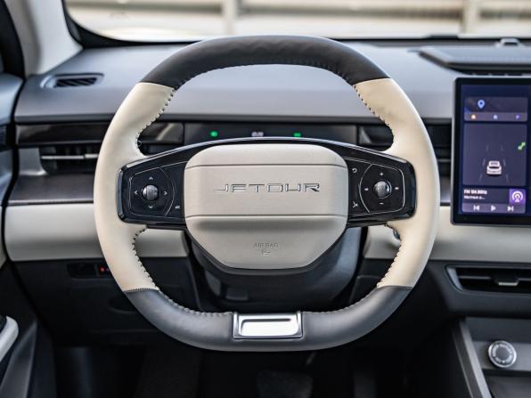 JETOUR DASHING I с пробегом 2023 года, цена 1 988 000 рублей, 38235 км, внедорожник, Автокод Объявления