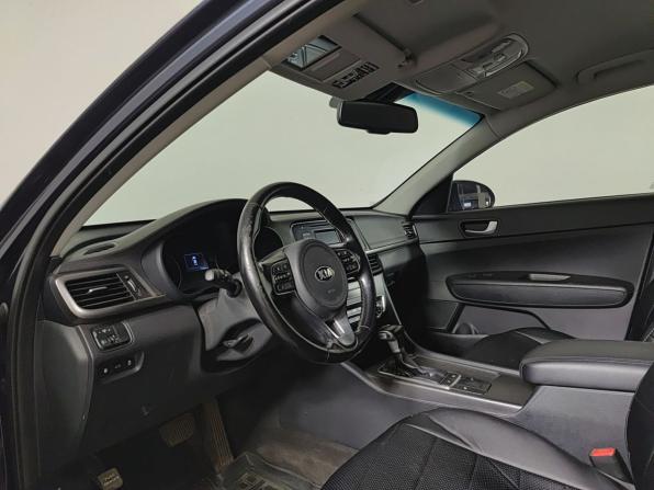Kia Optima IV с пробегом 2017 года, цена 2 050 000 рублей, 71921 км, седан, Автокод Объявления