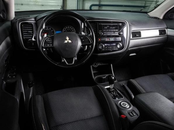 Mitsubishi Outlander III Рестайлинг 2 с пробегом 2016 года, цена 1 949 000 рублей, 187040 км, внедорожник, Автокод Объявления