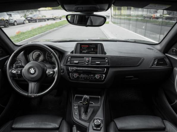 BMW 1 серии II (F20/F21) Рестайлинг 2 с пробегом 2018 года, цена 1 879 000 рублей, 148060 км, хэтчбек, Автокод Объявления