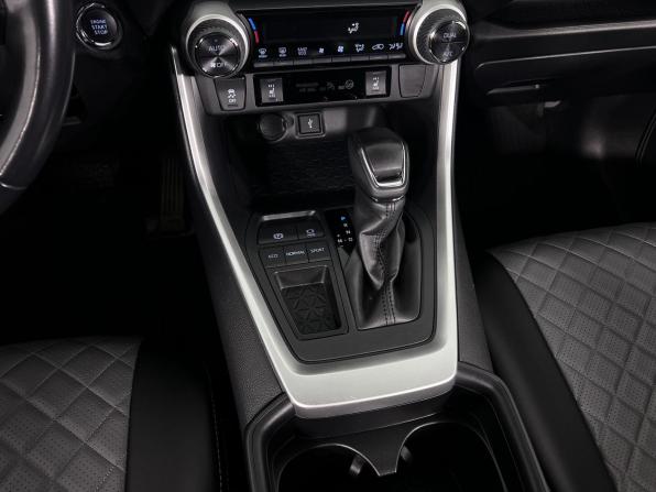 Toyota RAV4 V (XA50) с пробегом 2022 года, цена 3 150 000 рублей, 90613 км, внедорожник, Автокод Объявления
