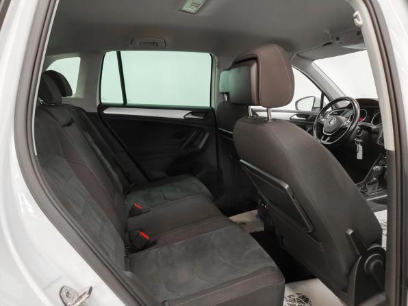 Volkswagen Tiguan II с пробегом 2018 года, цена 2 423 000 рублей, 101977 км, внедорожник, Автокод Объявления
