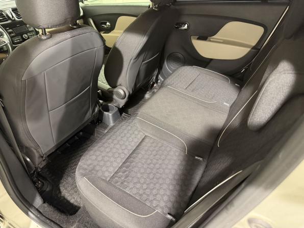 Renault Logan II Рестайлинг с пробегом 2018 года, цена 979 800 рублей, 160000 км, седан, Автокод Объявления