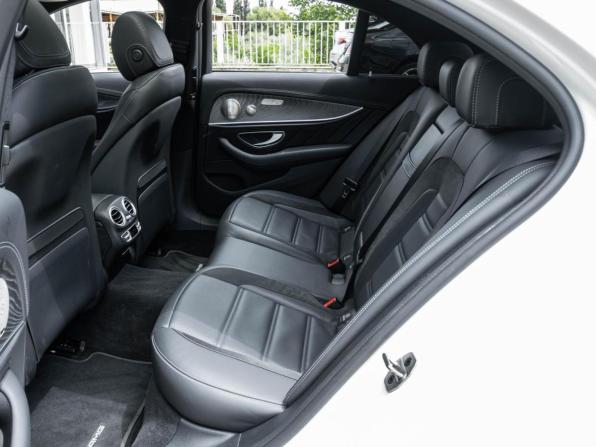 Mercedes-Benz E-Класс AMG V (W213) Рестайлинг с пробегом 2023 года, цена 9 350 000 рублей, 29904 км, седан, Автокод Объявления