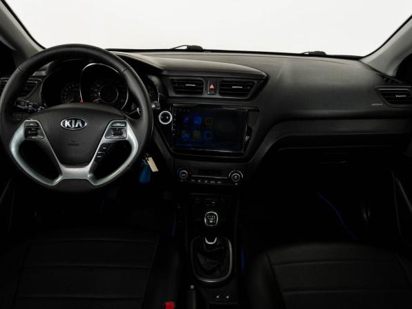 Kia Rio III Рестайлинг с пробегом 2017 года, цена 967 000 рублей, 180661 км, седан, Автокод Объявления