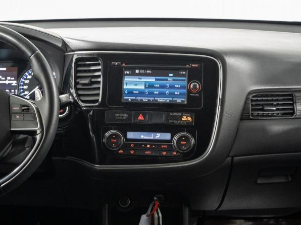 Mitsubishi Outlander III Рестайлинг 2 с пробегом 2016 года, цена 1 920 000 рублей, 118957 км, внедорожник, Автокод Объявления