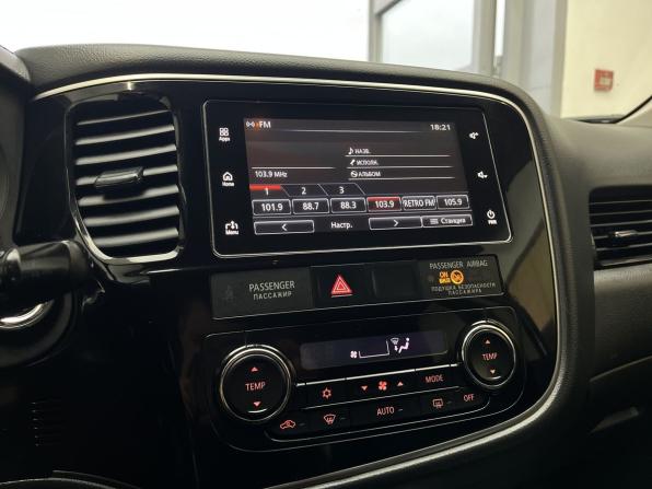 Mitsubishi Outlander III Рестайлинг 2 с пробегом 2018 года, цена 1 950 000 рублей, 193000 км, внедорожник, Автокод Объявления