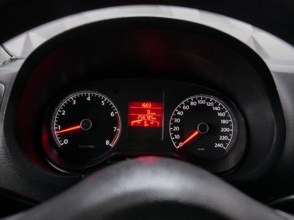 Volkswagen Polo V с пробегом 2011 года, цена 644 000 рублей, 256000 км, седан, Автокод Объявления