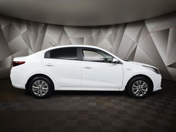 Kia Rio IV с пробегом 2018 года, цена 909 000 рублей, 226019 км, седан, Автокод Объявления