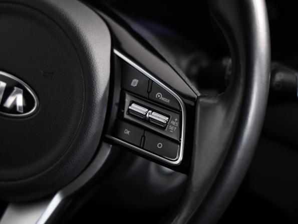 Kia Sportage IV Рестайлинг с пробегом 2021 года, цена 1 689 000 рублей, 235366 км, внедорожник, Автокод Объявления