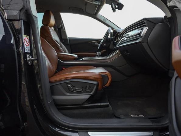 Audi Q8 I (4M) с пробегом 2018 года, цена 4 125 000 рублей, 241959 км, внедорожник, Автокод Объявления