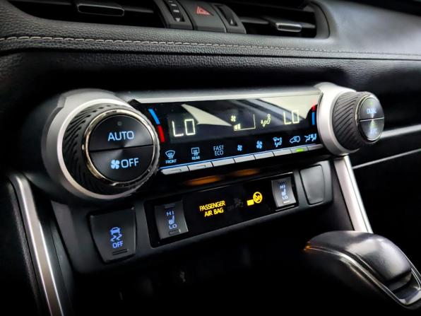 Toyota RAV4 V (XA50) с пробегом 2021 года, цена 3 300 000 рублей, 163197 км, внедорожник, Автокод Объявления