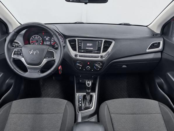 Hyundai Solaris II Рестайлинг с пробегом 2021 года, цена 1 289 000 рублей, 107983 км, седан, Автокод Объявления