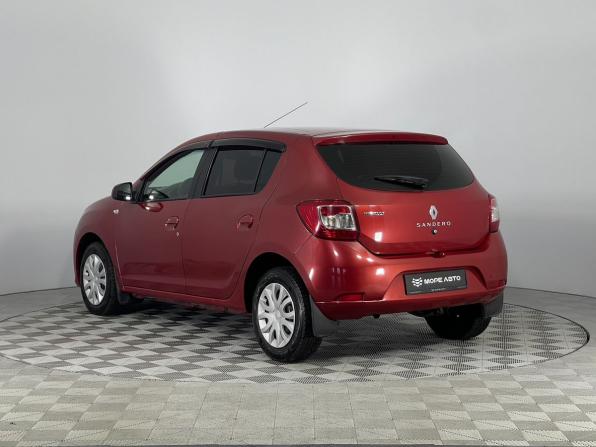 Renault Sandero II с пробегом 2014 года, цена 680 000 рублей, 221000 км, хэтчбек, Автокод Объявления