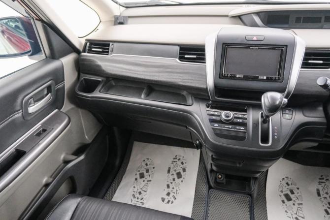 Honda Freed II с пробегом 2017 года, цена 1 549 000 рублей, 83400 км, компактвэн, Автокод Объявления