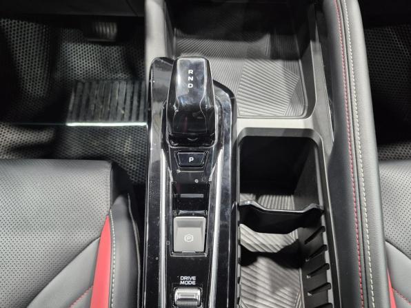 Geely Coolray I Рестайлинг с пробегом 2024 года, цена 1 999 000 рублей, 23000 км, внедорожник, Автокод Объявления
