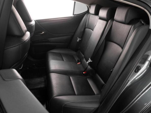 Lexus ES VII Рестайлинг с пробегом 2021 года, цена 3 919 000 рублей, 101495 км, седан, Автокод Объявления