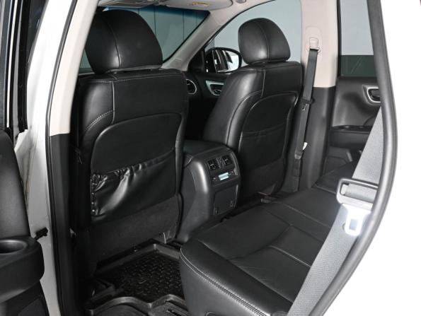 Nissan Pathfinder IV с пробегом 2016 года, цена 1 999 000 рублей, 113915 км, внедорожник, Автокод Объявления