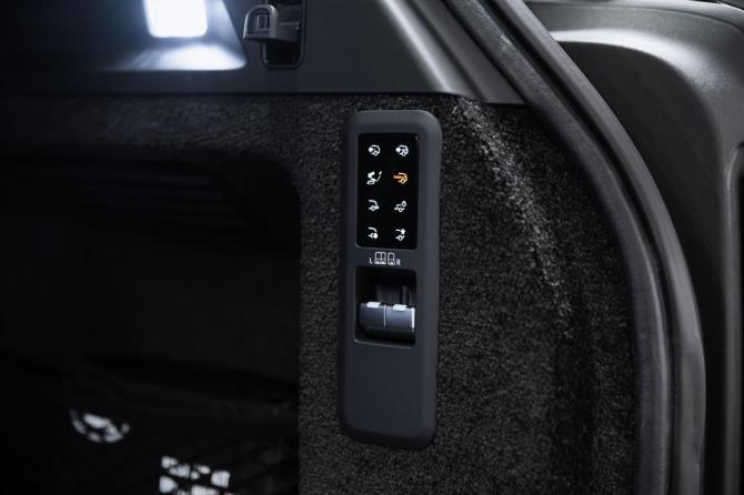 Новый Land Rover Range Rover V 2026 года, цена 27 990 000 рублей, внедорожник, Автокод Объявления