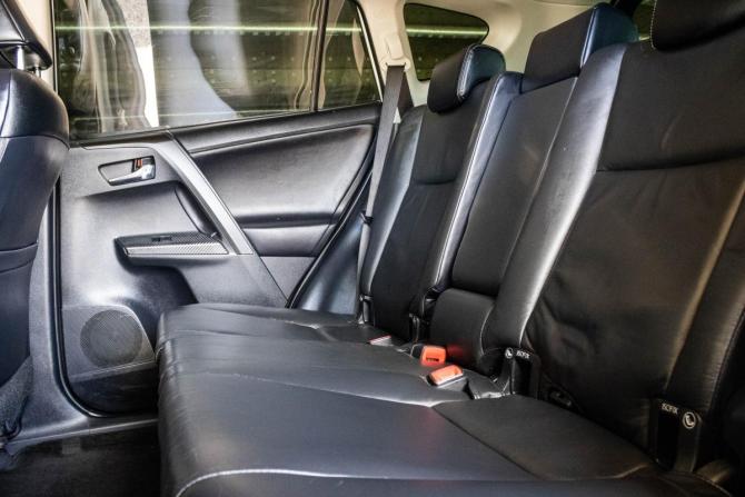 Toyota RAV4 IV (XA40) с пробегом 2014 года, цена 2 399 000 рублей, 136025 км, внедорожник, Автокод Объявления