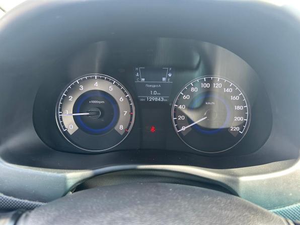 Hyundai Solaris I с пробегом 2011 года, цена 699 000 рублей, 129699 км, седан, Автокод Объявления